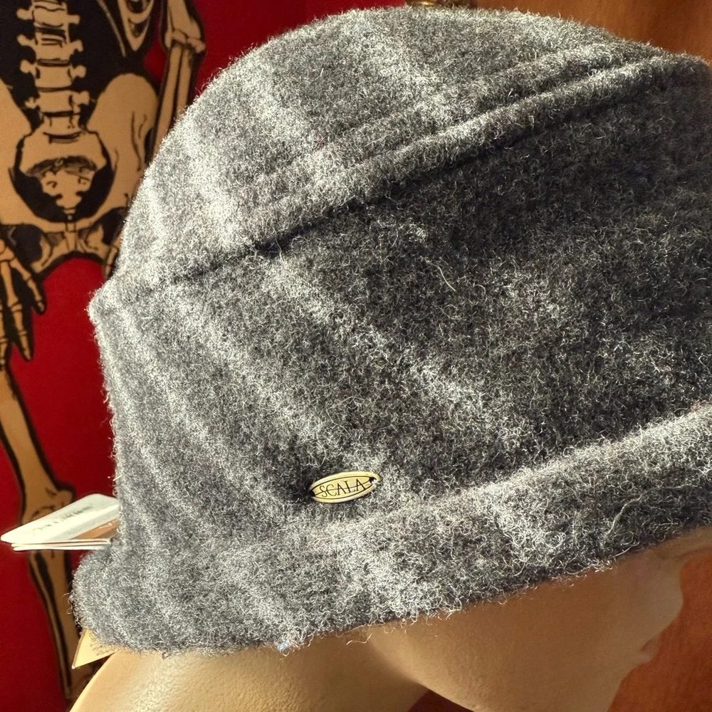 NWT 100% Wool Gray Scala Hat - Picture 6 of 10